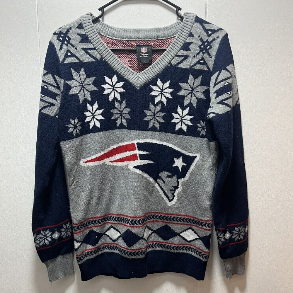 NFL Team Apparel New‎ England Patriots Women's Size large Holiday Sweater Winter